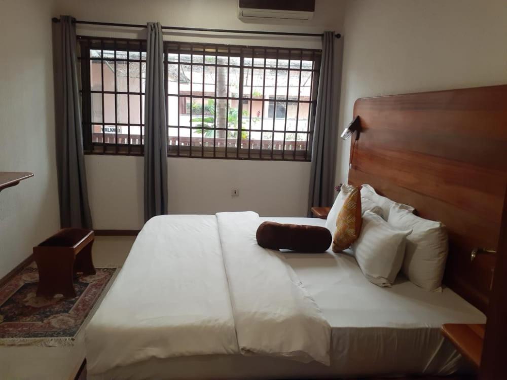 Hans Cottage Botel Cape Coast Exterior foto