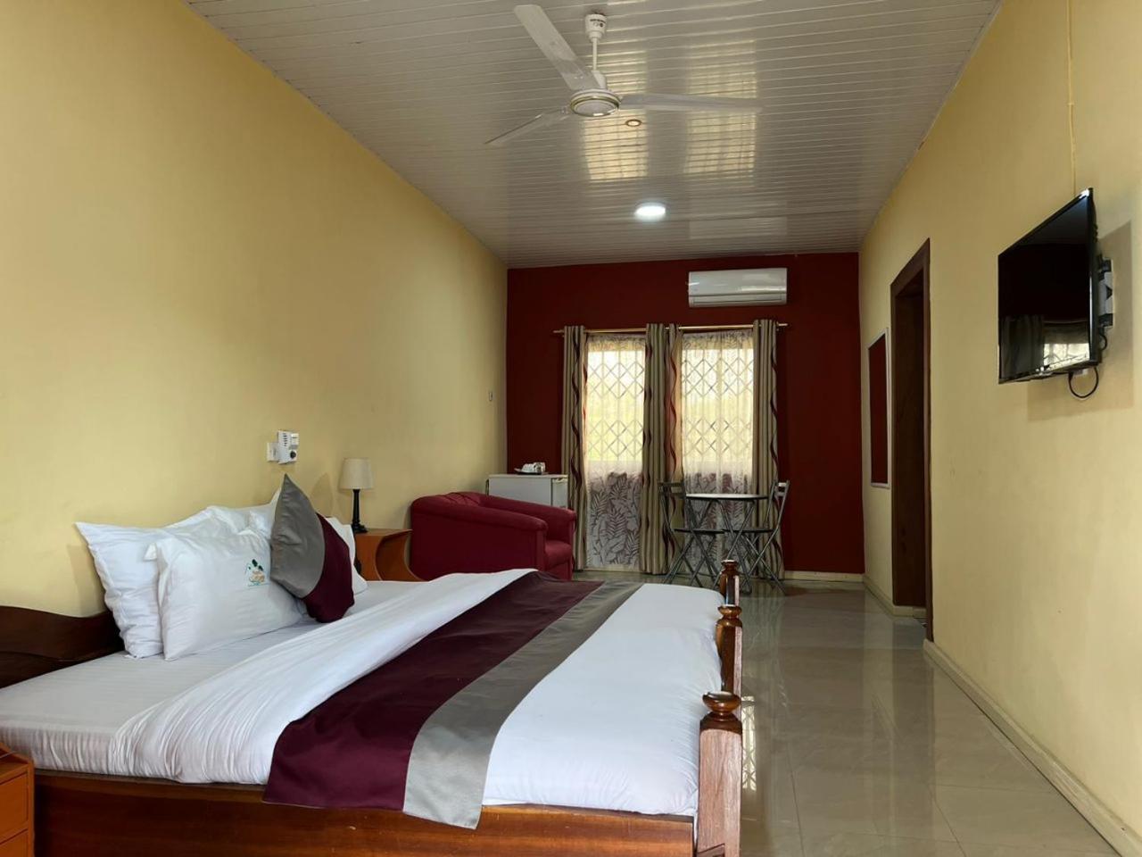Hans Cottage Botel Cape Coast Exterior foto